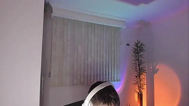 Giordano Russo online show from June 23, 2026, 1:25 am