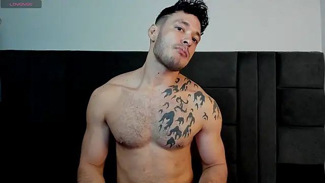 Snapshot of alejandro__2 chatting on May 1, 2026, 4:00 pm alejandro 2 online show from May 1, 2026, 4:00 pm
