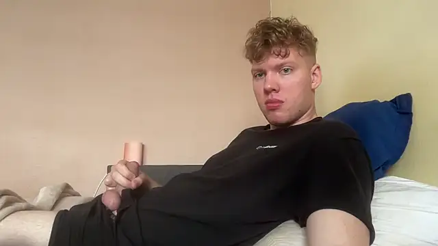 sexybooii6968 online show from July 6, 2026, 10:23 am