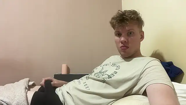 sexybooii6968 online show from July 12, 2026, 7:16 pm