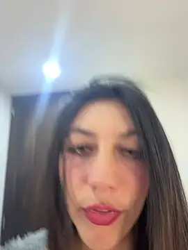 MiaJones21 online show from July 31, 2026, 1:16 am
