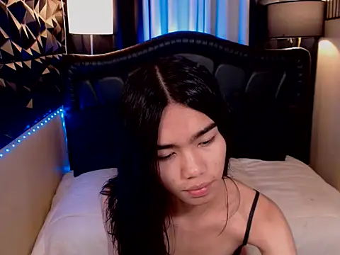 VerSexTs online show from June 14, 2026, 1:13 pm