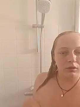 HotAriel online show from July 1, 2026, 12:18 pm