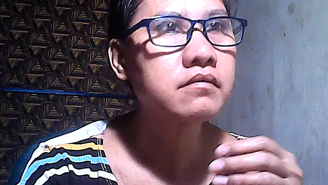 sweetsosie18 online show from July 23, 2026, 3:04 am