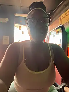 TilaTotti online show from July 22, 2026, 10:23 pm