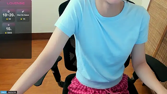 Snapshot of Ayase_momo chatting on June 14, 2026, 12:18 pm Ayase momo online show from June 14, 2026, 12:18 pm
