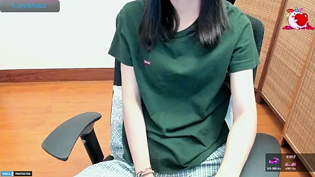 Snapshot of Ayase_momo chatting on June 24, 2026, 10:20 pm Ayase momo online show from June 24, 2026, 10:20 pm