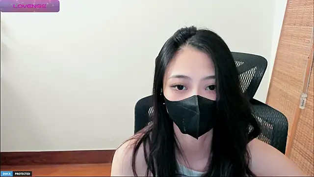 Snapshot of Ayase_momo chatting on July 21, 2026, 9:17 pm Ayase momo online show from July 21, 2026, 9:17 pm