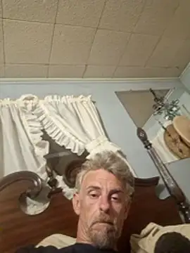 19JaSon83 online show from July 3, 2026, 2:51 am