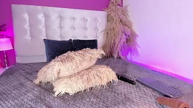 Brunna-Brownn online show from June 27, 2026, 12:22 pm