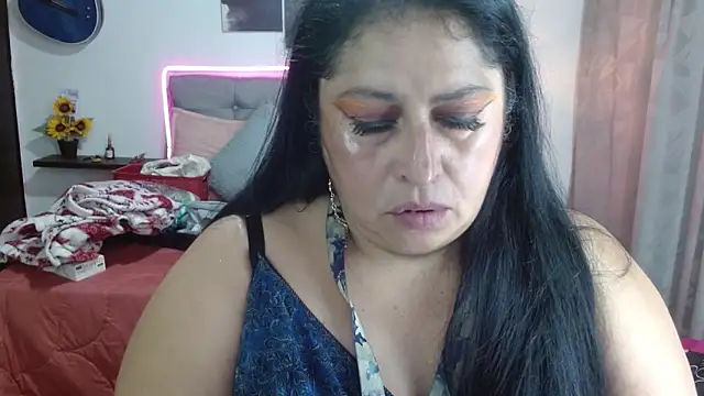 Keyla01  online show from June 16, 2026, 6:54 pm