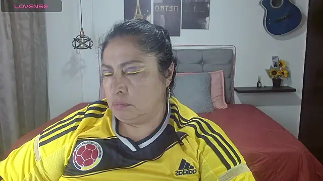 Keyla01  online show from June 27, 2026, 6:13 pm