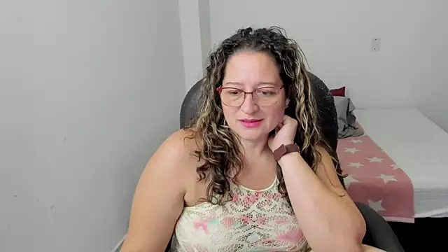 alejandra milf  online show from July 12, 2026, 4:09 pm