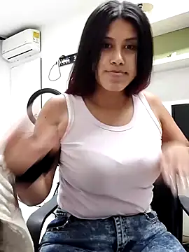 Karlagonzales  online show from June 30, 2026, 6:42 pm