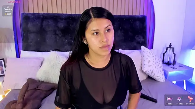 Karlagonzales  online show from July 29, 2026, 7:01 pm