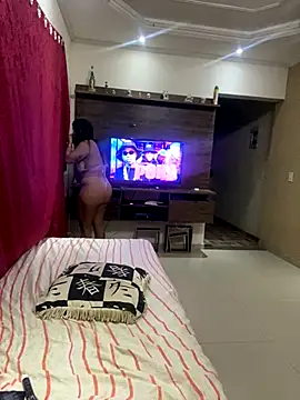 iarinhalatina online show from November 5, 2025, 10:54 pm