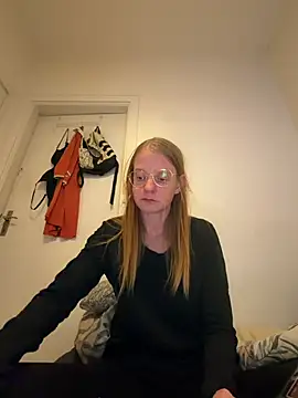 jannis1992 online show from August 4, 2026, 1:31 am