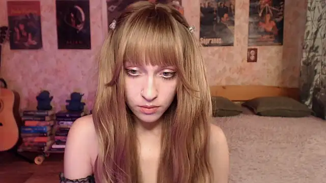 Friendly Ellie online show from July 2, 2026, 12:21 am