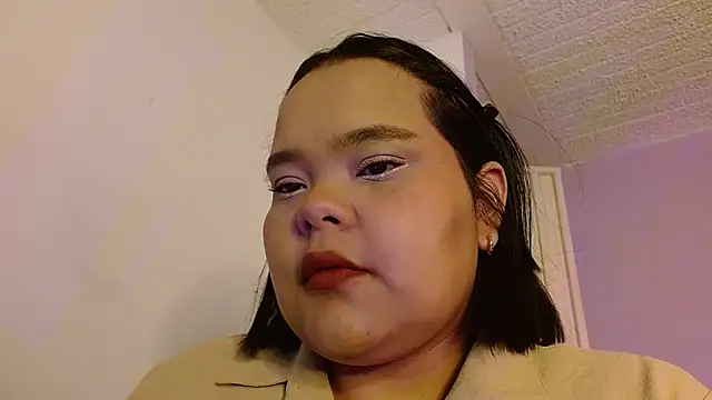 sexychubby    online show from June 15, 2026, 6:54 pm