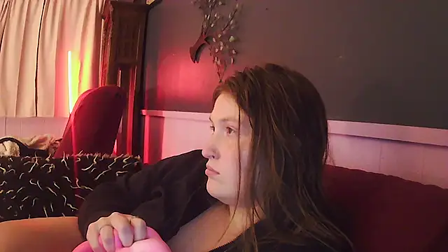 Snapshot of Angelk43 chatting on June 19, 2026, 3:00 am Angelk43 online show from June 19, 2026, 3:00 am