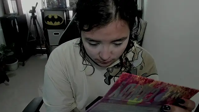 aika-dreams online show from July 23, 2026, 2:04 pm