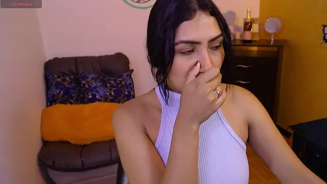leah-666 online show from February 11, 2025, 12:58 pm