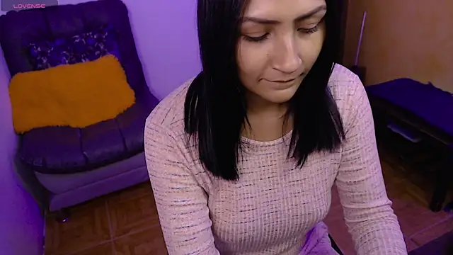 leah-666 online show from March 5, 2025, 1:28 pm
