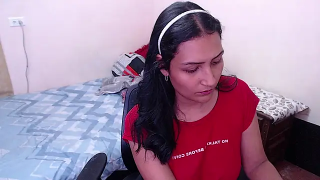 leah-666 online show from October 29, 2025, 7:37 pm
