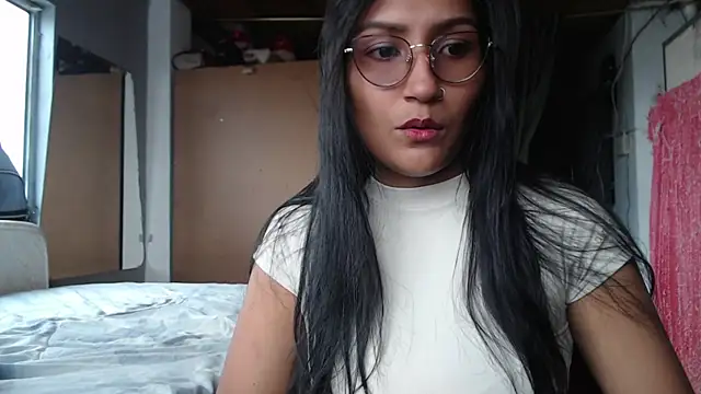 leah-666 online show from July 22, 2026, 4:43 pm