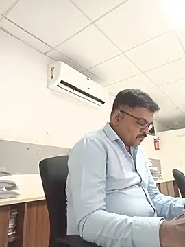 Desi Londa 143 online show from June 11, 2026, 3:15 am