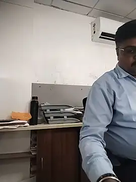 Desi Londa 143 online show from June 16, 2026, 9:12 am