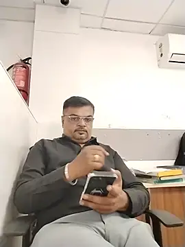 Desi Londa 143 online show from July 8, 2026, 5:56 am