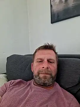 Mjn34 online show from May 1, 2026, 12:21 pm