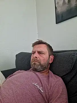 Mjn34 online show from May 3, 2026, 1:17 pm