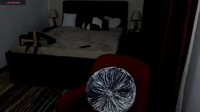 Snapshot of Goddess_Tina chatting on January 14, 2026, 3:28 pm Goddess Tina online show from January 14, 2026, 3:28 pm
