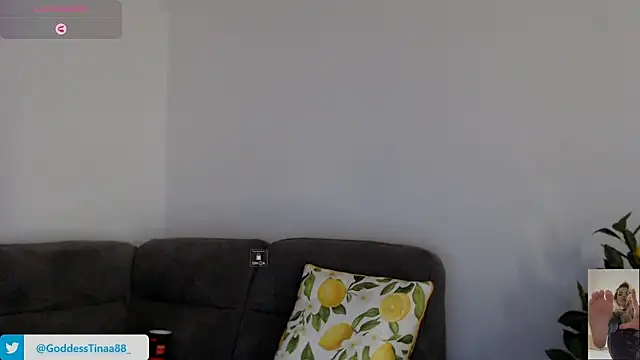 Snapshot of Goddess_Tina chatting on April 17, 2026, 3:48 pm Goddess Tina online show from April 17, 2026, 3:48 pm