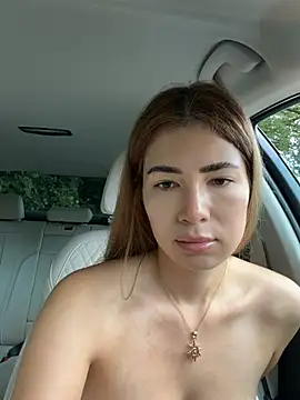 clairewntr online show from July 26, 2026, 8:21 am
