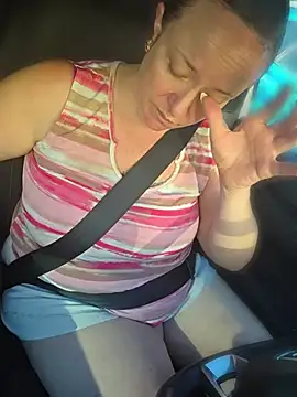julimonroe online show from July 24, 2026, 1:53 pm