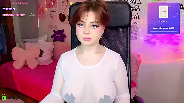 StellaMilla online show from April 25, 2026, 12:02 am