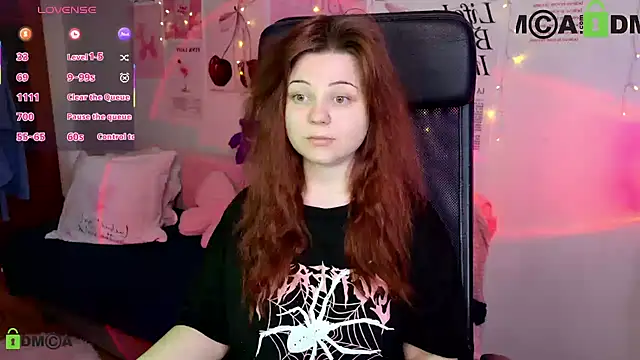 StellaMilla online show from April 28, 2026, 1:48 am