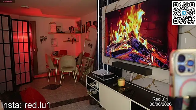 Redlu 1 online show from June 7, 2026, 1:10 am