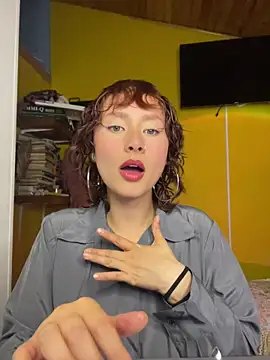 bellaa-w online show from July 29, 2026, 3:04 am