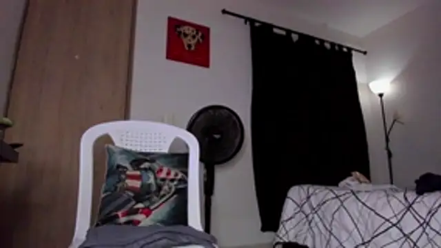 Cloudy pigDude online show from May 9, 2026, 3:23 am