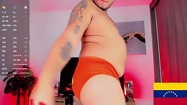 Snapshot of Thomas_chubbyxhot chatting on June 27, 2026, 3:44 am Thomas chubbyxhot online show from June 27, 2026, 3:44 am