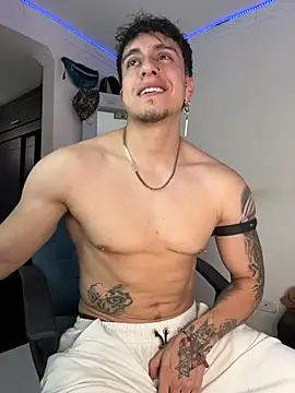 Snapshot of strongboy_ chatting on June 20, 2026, 5:49 pm strongboy online show from June 20, 2026, 5:49 pm