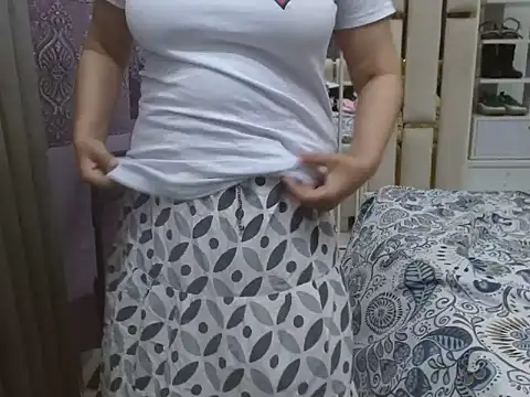 Lovelywife786 online show from June 21, 2026, 10:56 pm