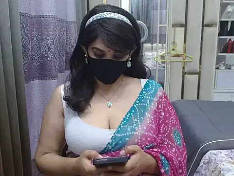 Lovelywife786 online show from July 25, 2026, 6:00 am