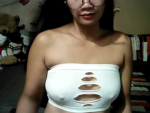 Mia Rein online show from July 16, 2026, 2:01 pm