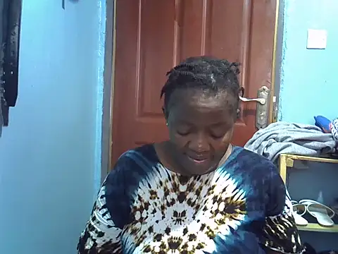 Snapshot of Ebonyceline chatting on August 3, 2026, 7:29 am Ebonyceline online show from August 3, 2026, 7:29 am