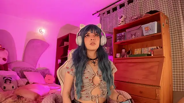 lolaaa bunny1 online show from June 16, 2026, 4:48 am